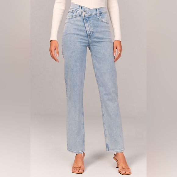 Abercrombie & Fitch Denim - Abercrombie & Fitch Jeans Abercrombie Fitch 90s Straight High Rise
Curve Love